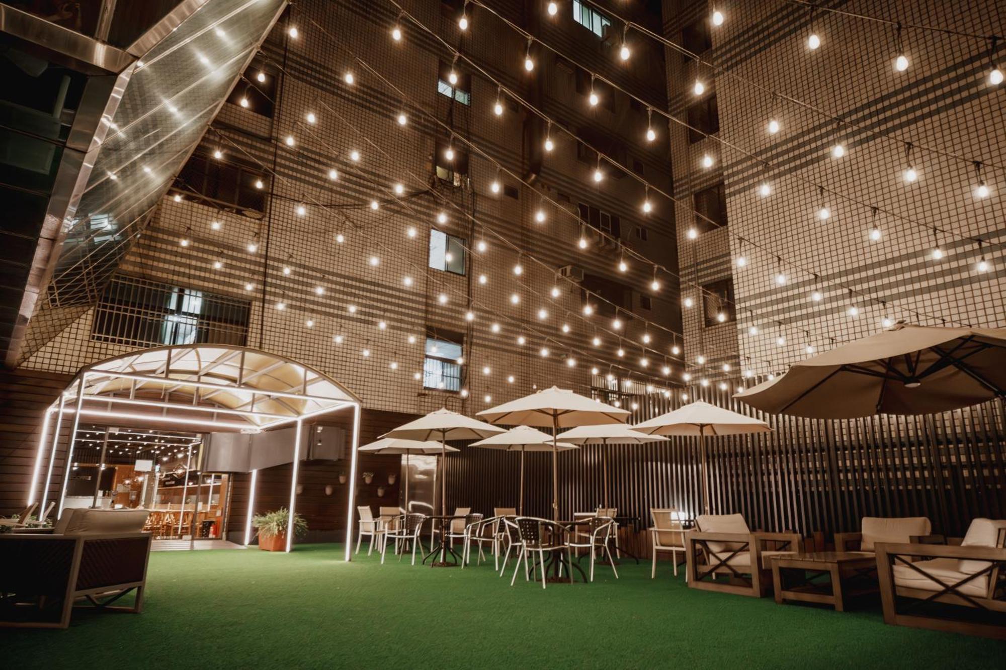 Hub Hotel Kaohsiung Yawan Branch Buitenkant foto