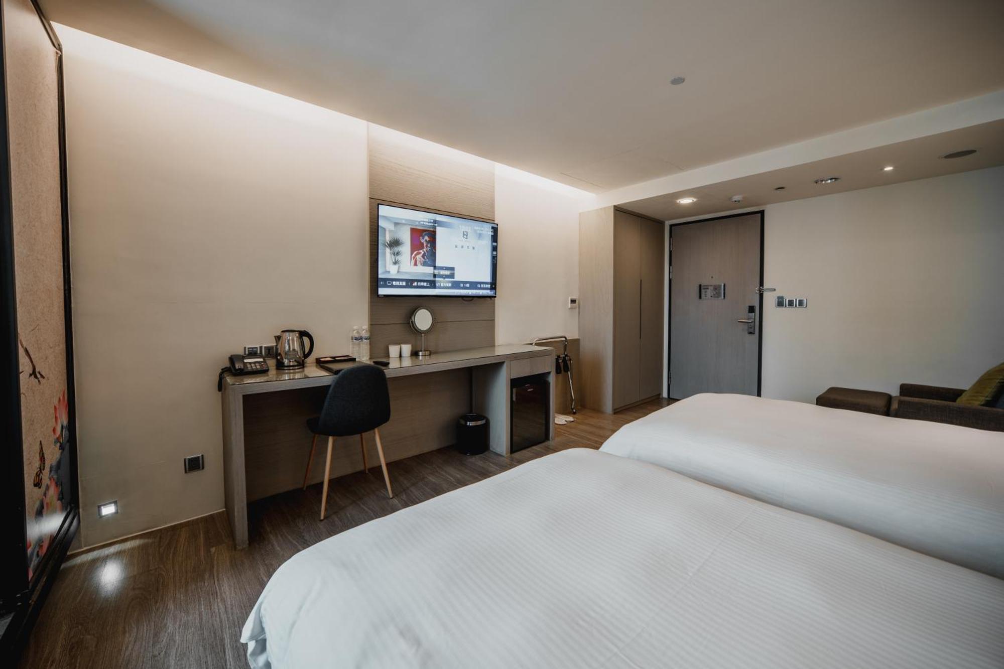 Hub Hotel Kaohsiung Yawan Branch Buitenkant foto