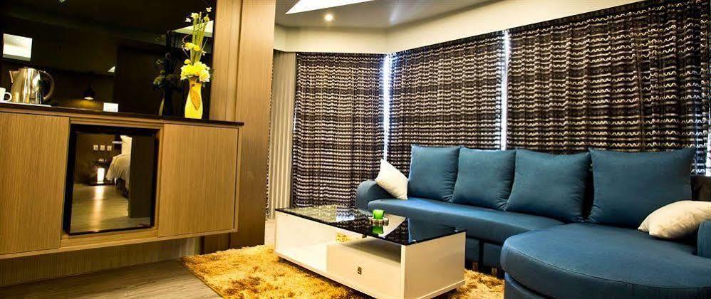 Hub Hotel Kaohsiung Yawan Branch Buitenkant foto
