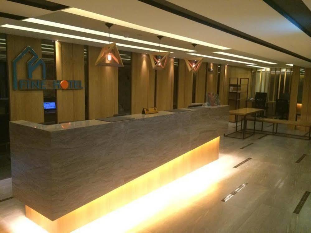 Hub Hotel Kaohsiung Yawan Branch Buitenkant foto