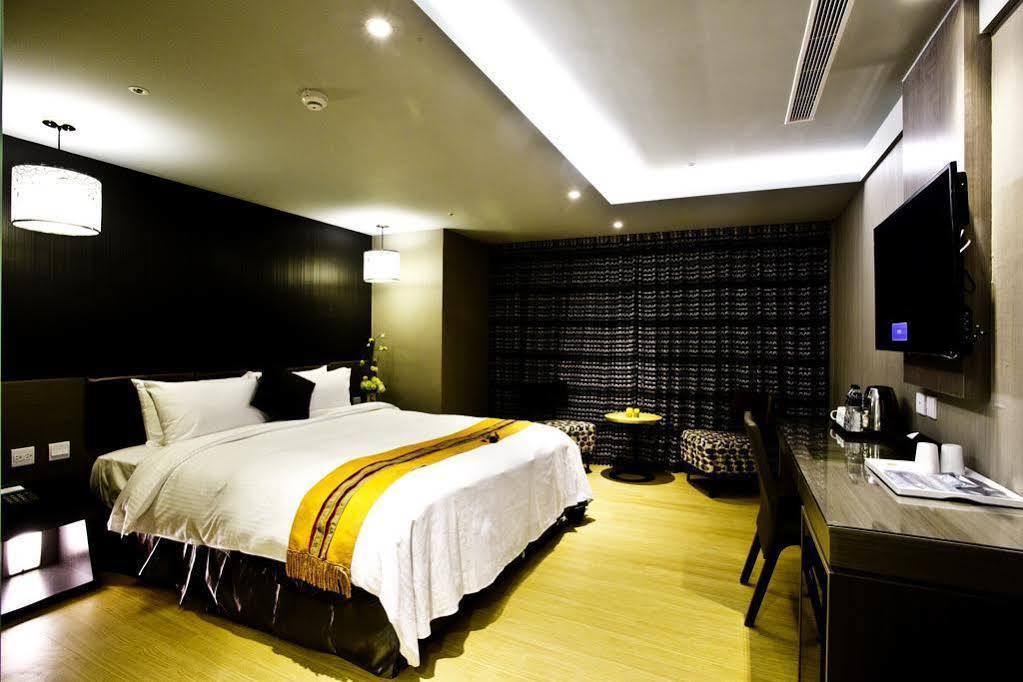 Hub Hotel Kaohsiung Yawan Branch Buitenkant foto
