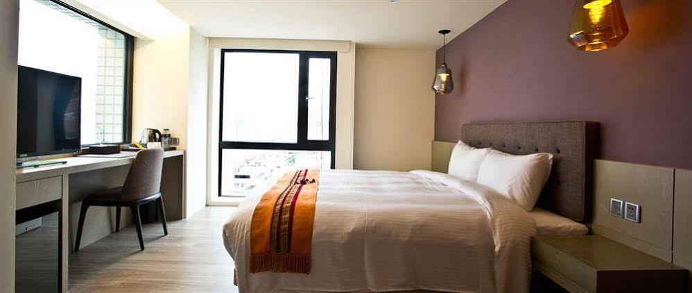 Hub Hotel Kaohsiung Yawan Branch Buitenkant foto